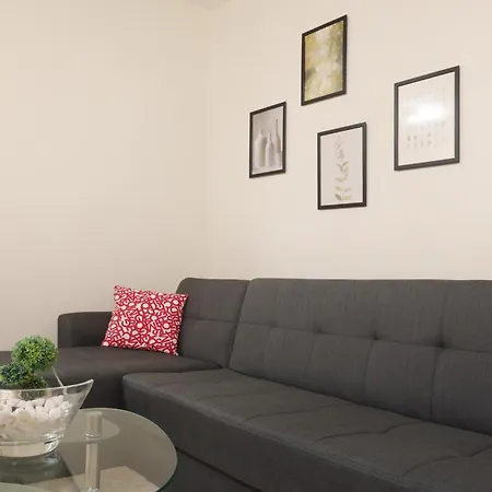 Appartement Modern In The Heart Of