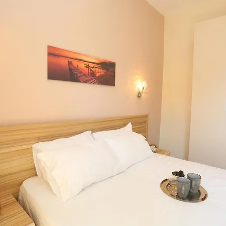 Appartement Modern In The Heart Of