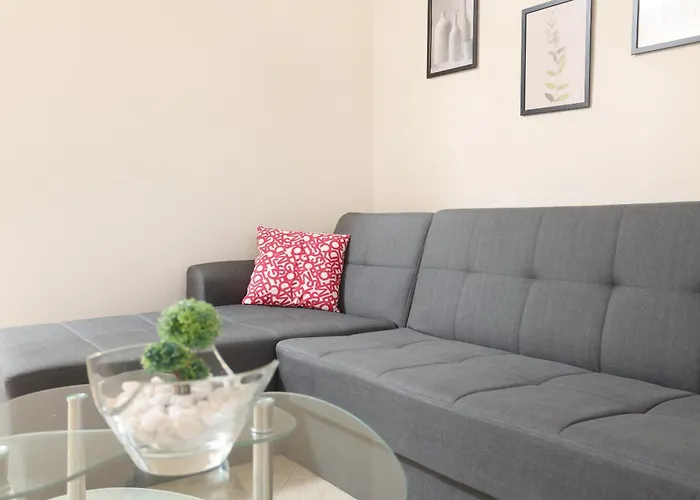 Modern In The Heart Of Kassandra