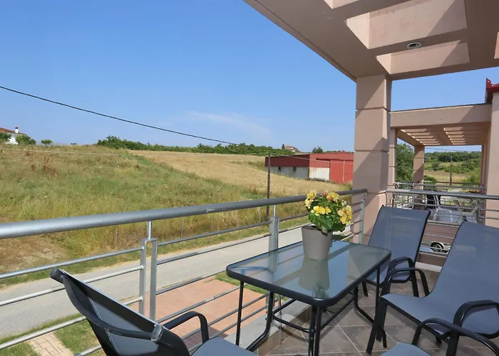 Modern In The Heart Of Kassandra